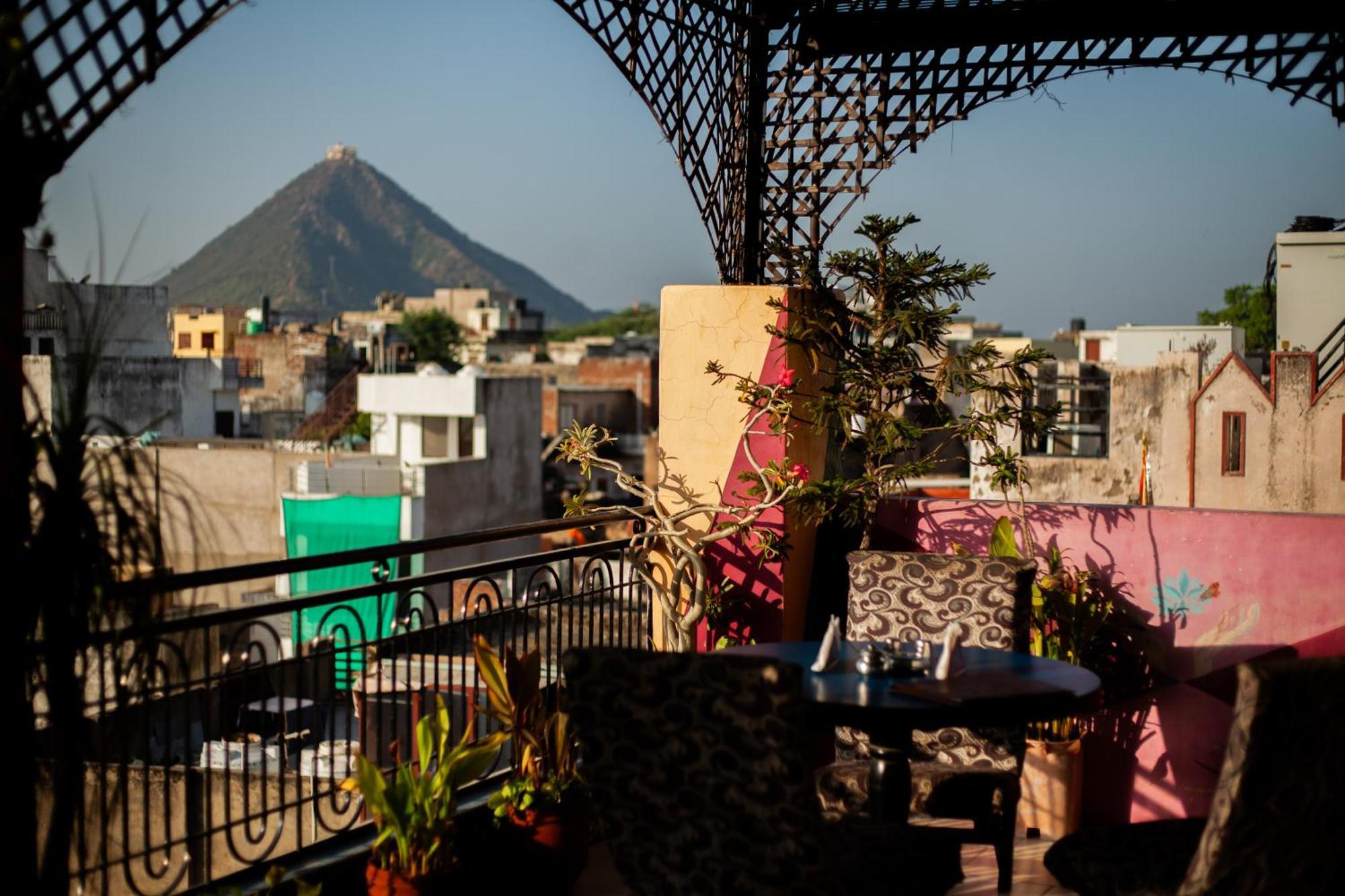 Hotel Everest Pushkar Exterior photo